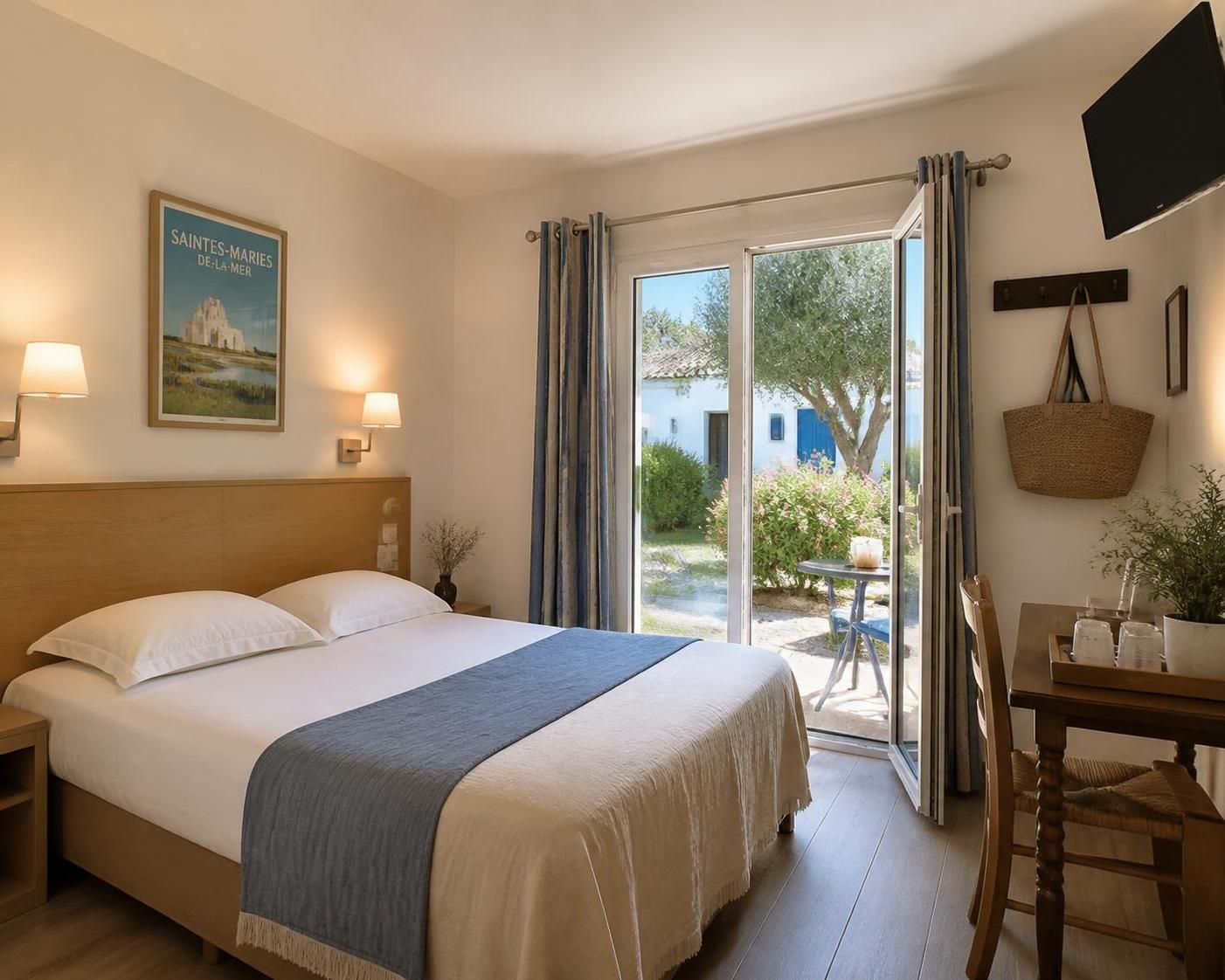 découvrez les meilleurs hôtels aux saintes maries de la mer pour un séjour inoubliable alliant confort, charme et authenticité en pleine nature provençale.